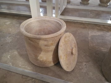 匠心獨(dú)運(yùn)，石韻天成——走進(jìn)云南活發(fā)石材加工產(chǎn)品展示
